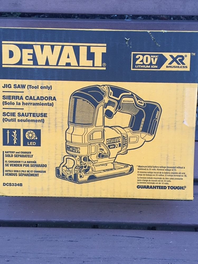 BRAND NEW DEWALT 20V XR BRUSHLESS JIGSAW (DCS334B)