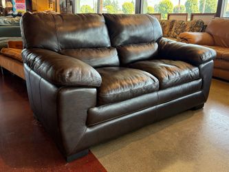 Dark Cocoa Loveseat w/ Extra Lumbar