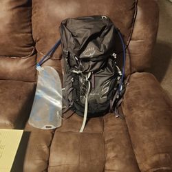 Osprey Talon 33 Backpack with 3.0L Water Bladder 