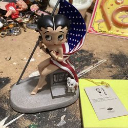 Vintage Figurine Betty And The Flag With Pudgy