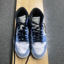 Jordan 1s UNC Mens Size 13