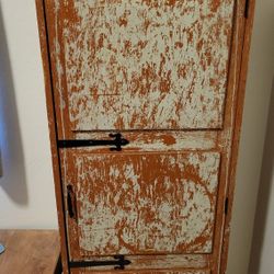 Cabinet/storage