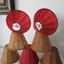 $35.00 - (7) Elegant & Beaded Clip On Lampshades! (4) Gold + (3) Red! Like New Condition!