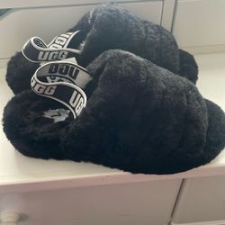 UGG Sandals Size 7 In Women’s 