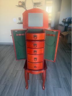 Jewelry table