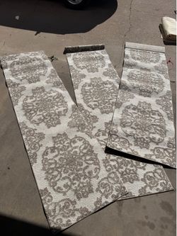 Set of 3 rugs