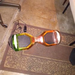 Gotrax Glide. Hoverboard