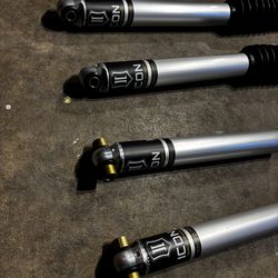 Gladiator JT icon shocks