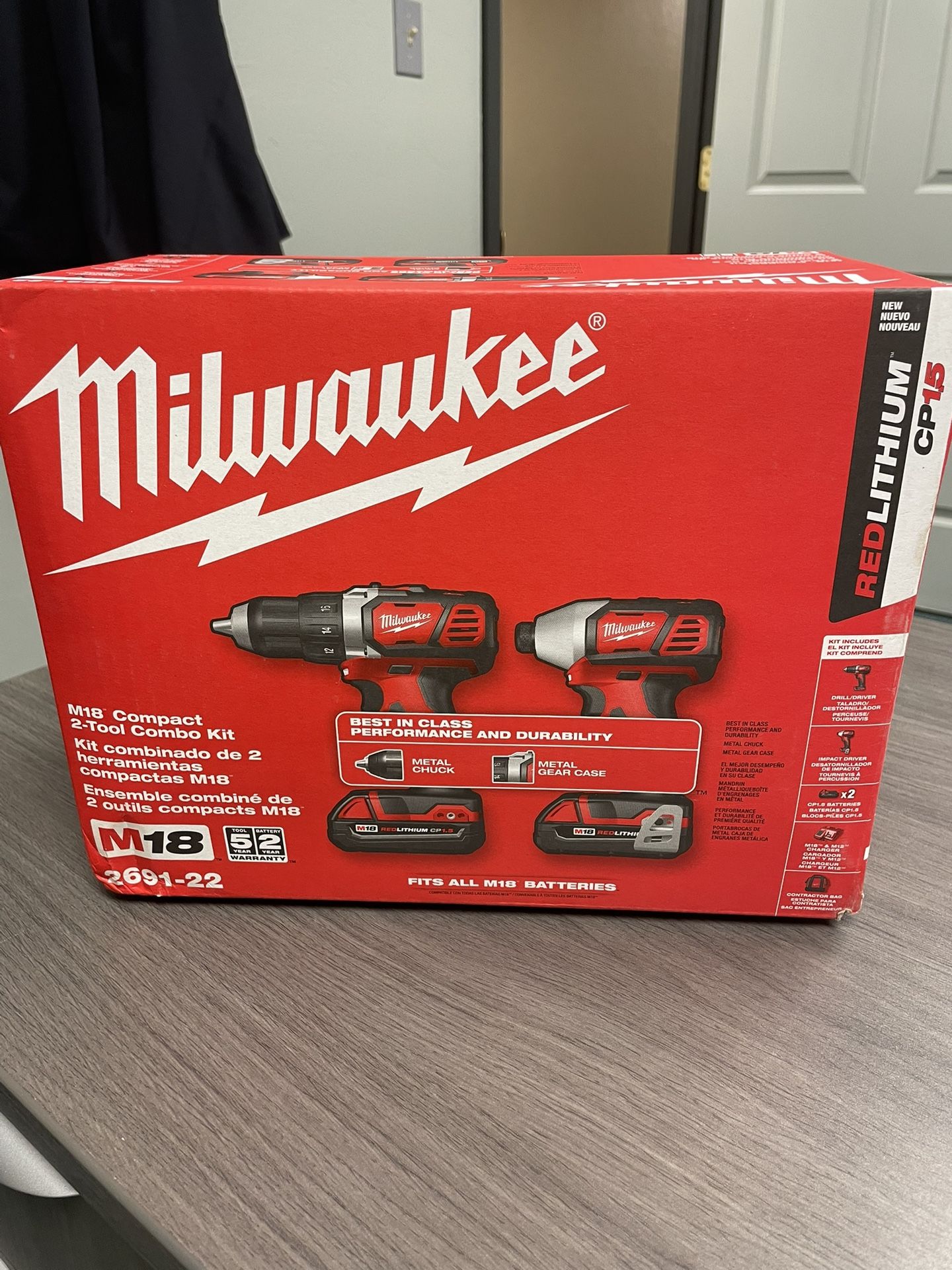 Milwaukee M18 Combo Drill and Impact Kit
