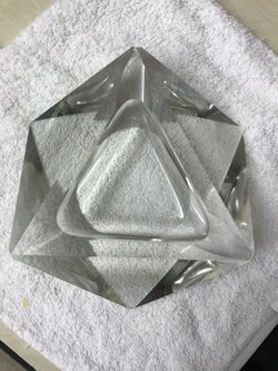 Crystal triangle ash tray (heavy)