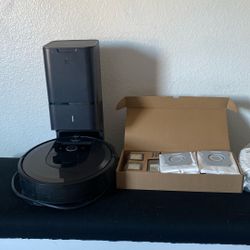 I Robot Roomba Self Cleaning 