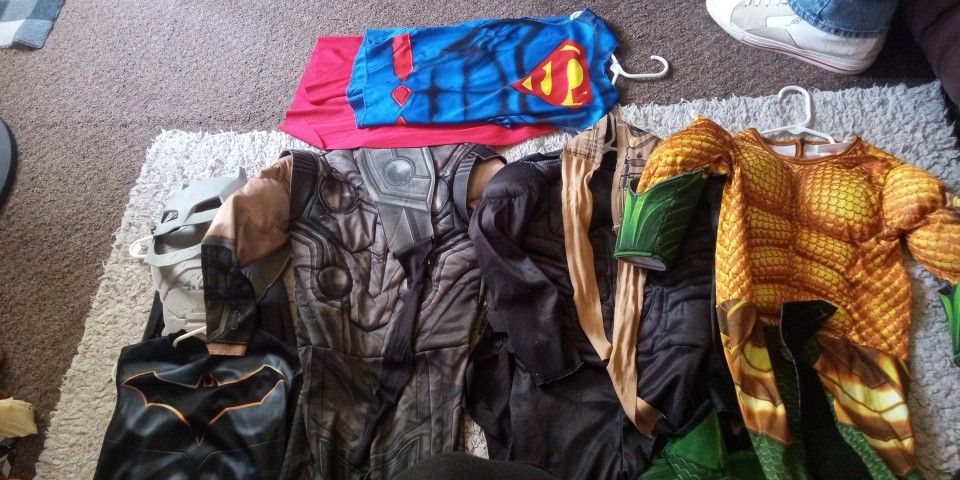 Halloween Costumes Boy Ones Size Small $5.00 Each