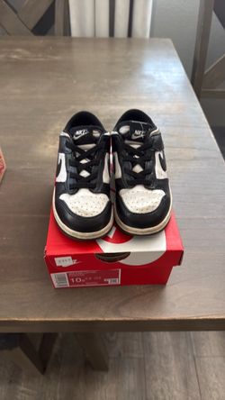 Nike dunk pandas size 10c