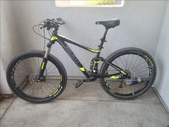 2019 Giant Stance full suspension MTB