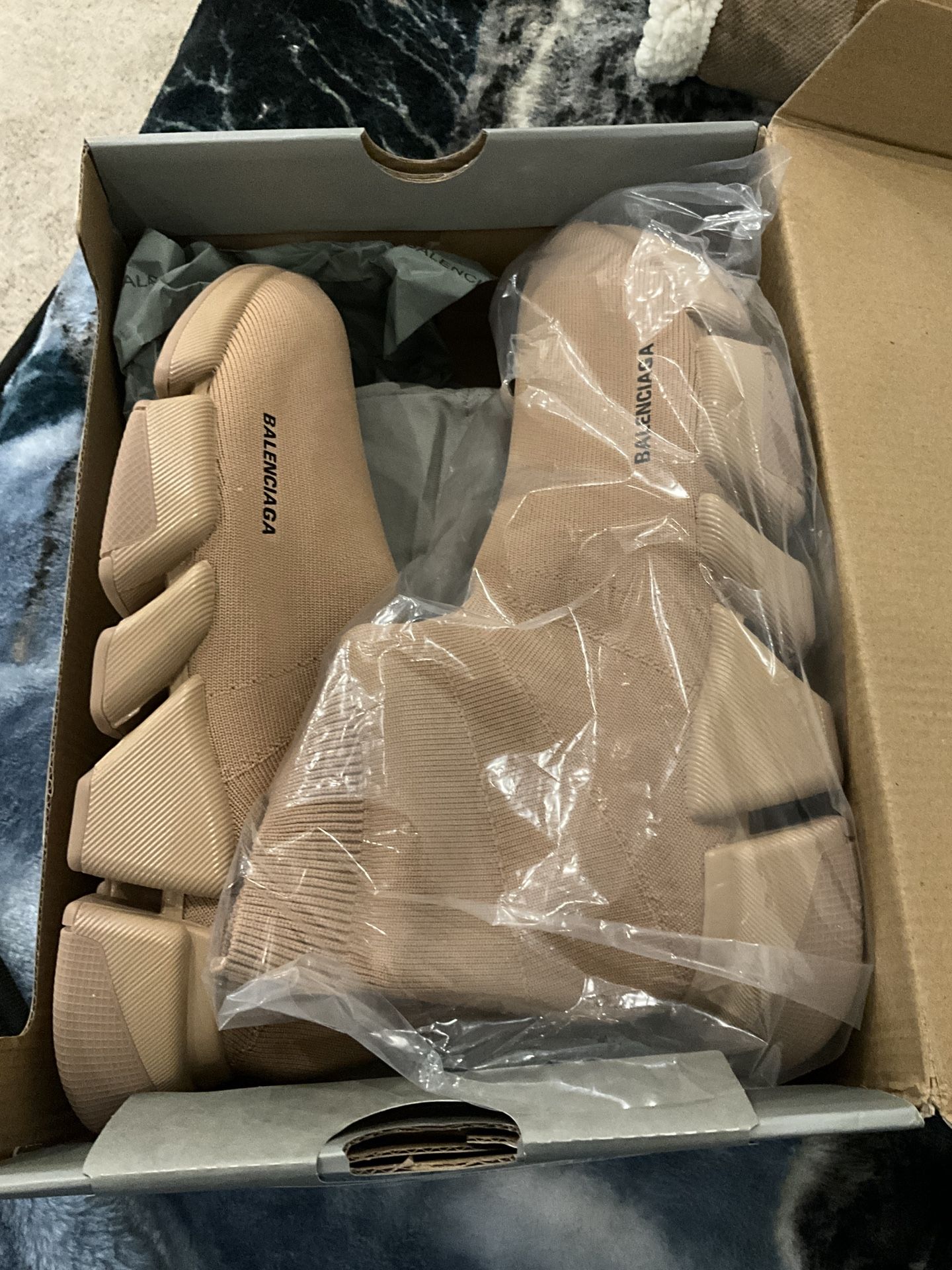 Balenciaga Speed 2.0 Beige Size 45 Original