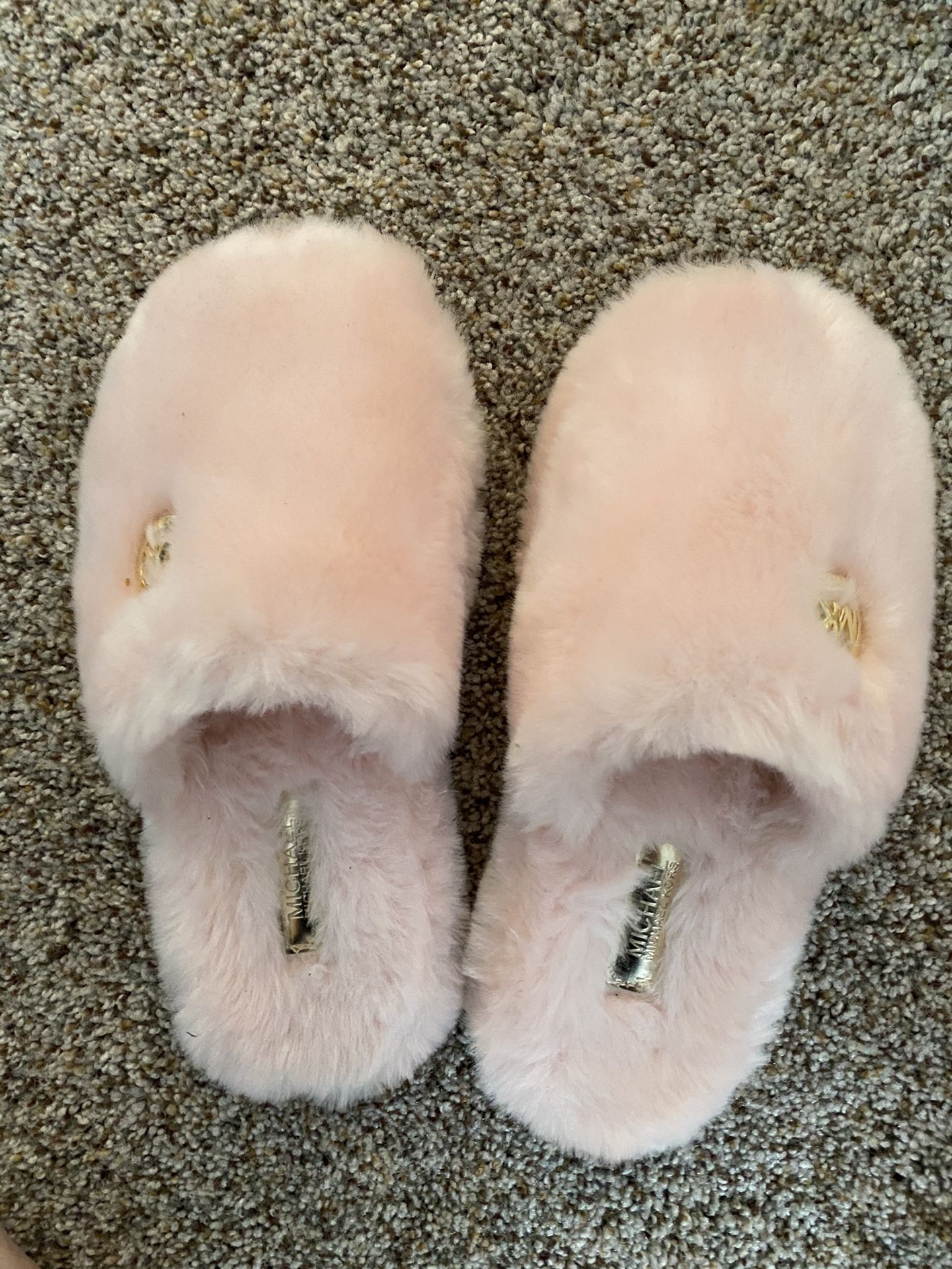 Michael Kors Fluffy Slippers