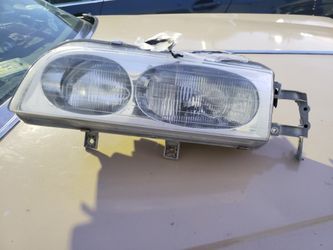 91-95 Acura Legend Driver Headlight