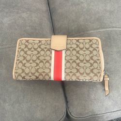 Coach Hand Wallet