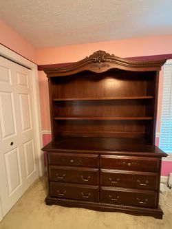 Bedroom set
