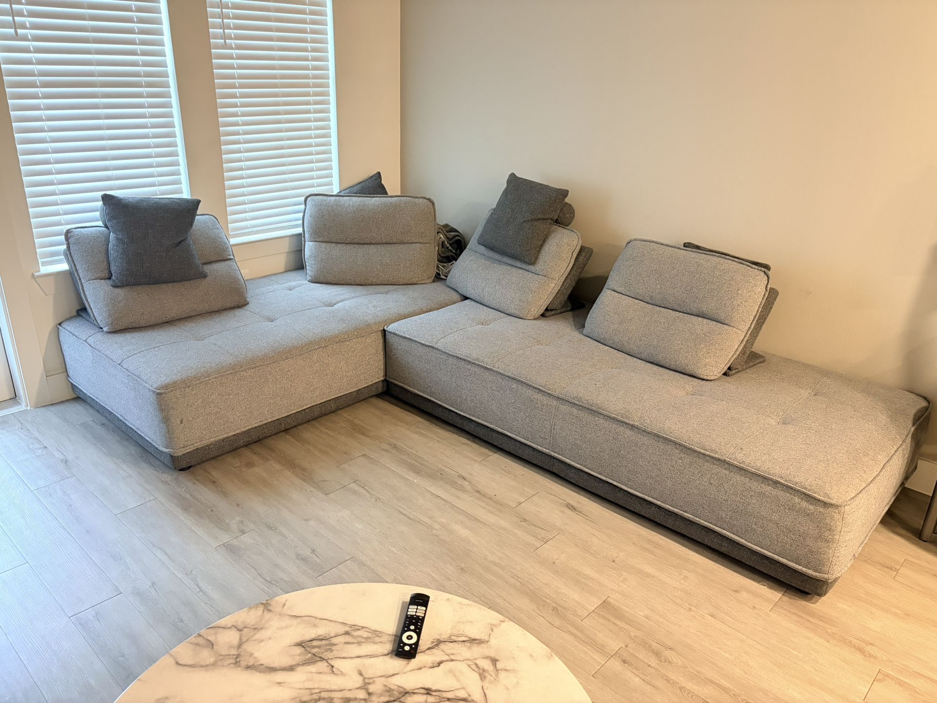 Grey couch For Sale