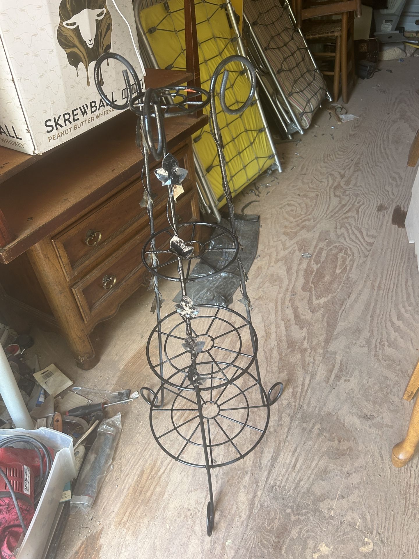 a plant stand its 36 inches tall