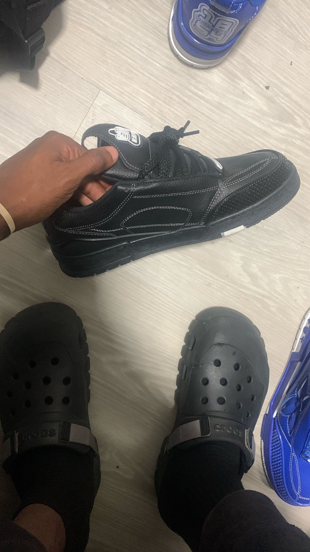 Black Lv Skates