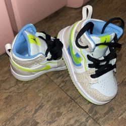 Toddler Jordan 1s NEW NO BOX Size 5C