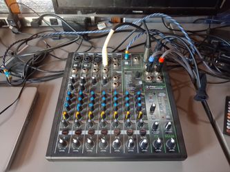 Mackie fx 10