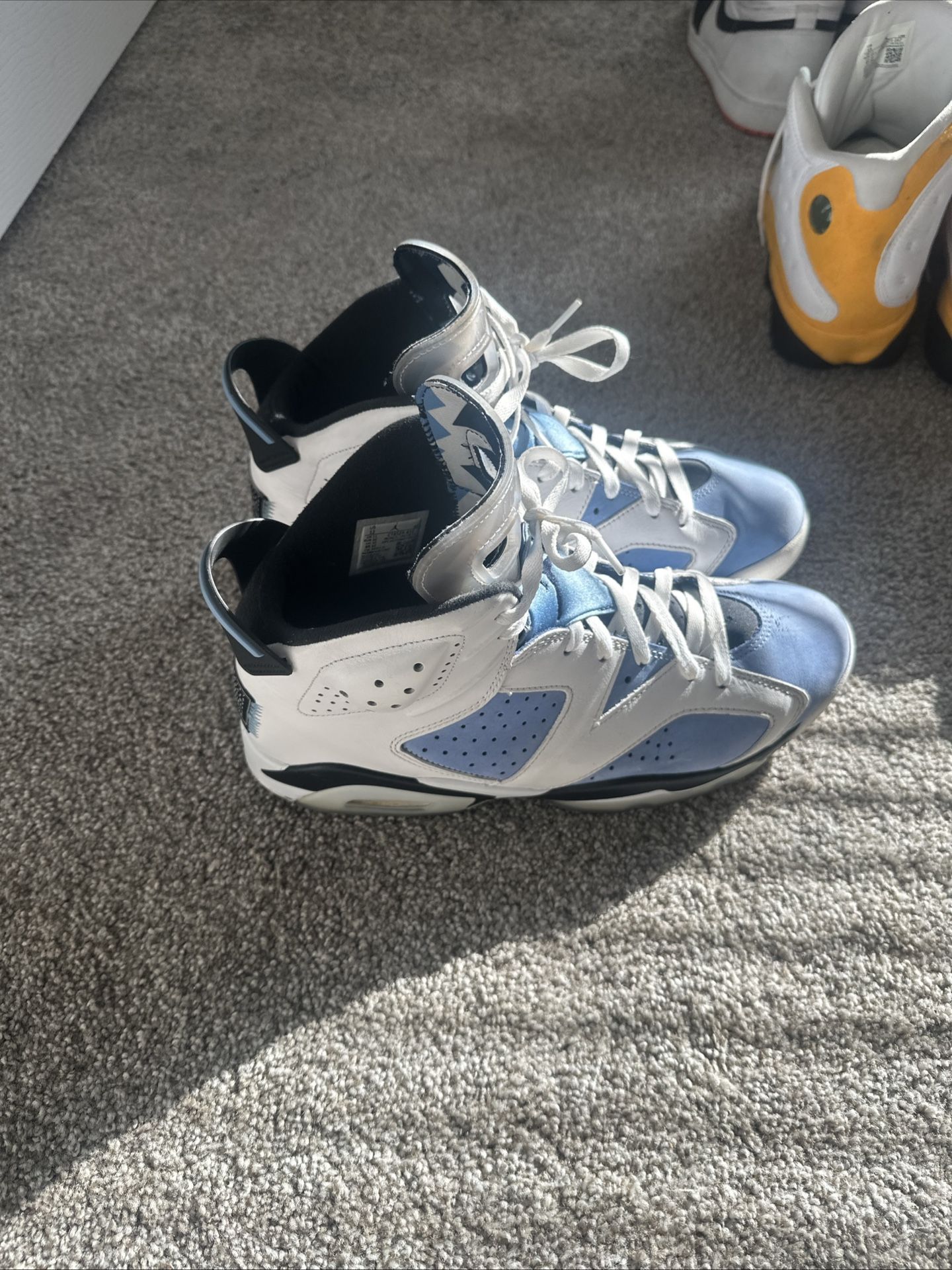 Jordan 6 - UNC Size 12
