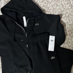 Alo Black Zip Up Hoodie Sweater and Sweatpants Set $165 **READ DESCRIPTION**
