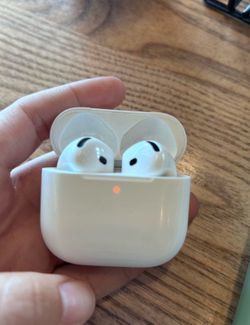 AirPods 4