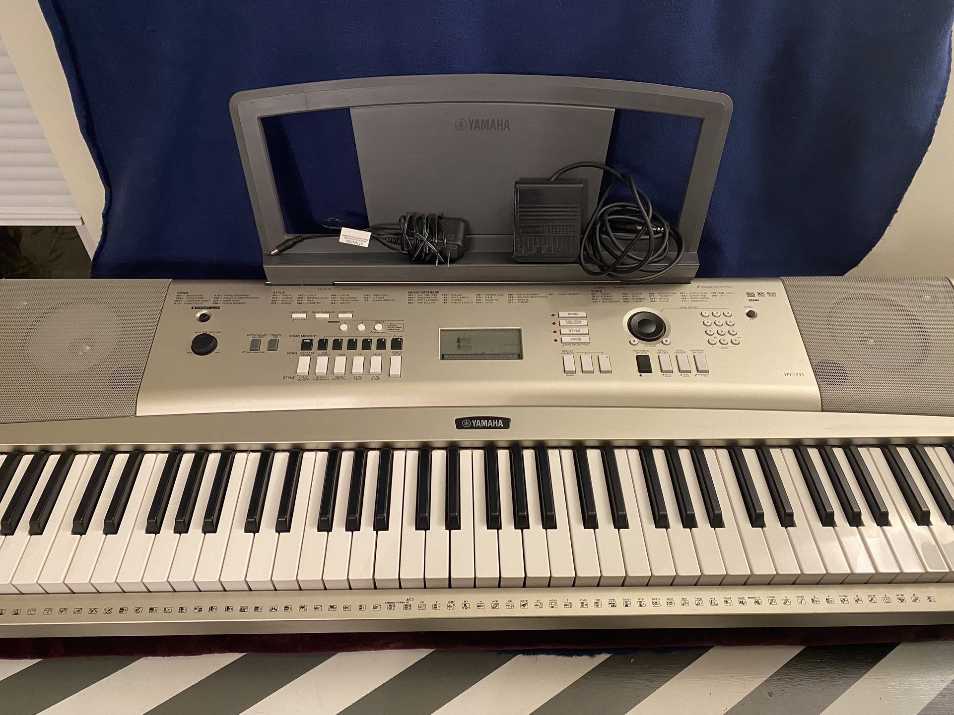 Yamaha YPG-235 Portable Piano