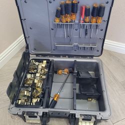 Bargain Blast! Electrician tool box with tools