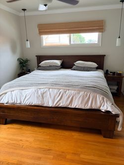 Pottery Barn Solid Wood King Platform Bed + 2 Matching Nightstands