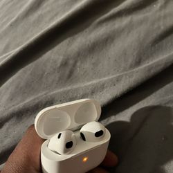 Air Pods 3rd Generation Like New 