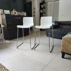 2 White Stools