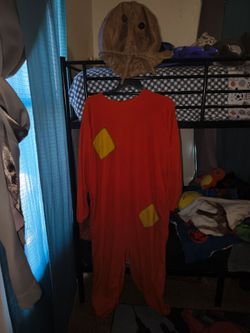 Costume