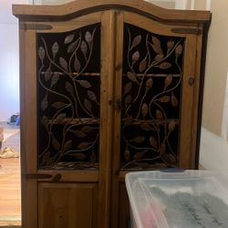 Need Carpenter For Furniture Adjustment