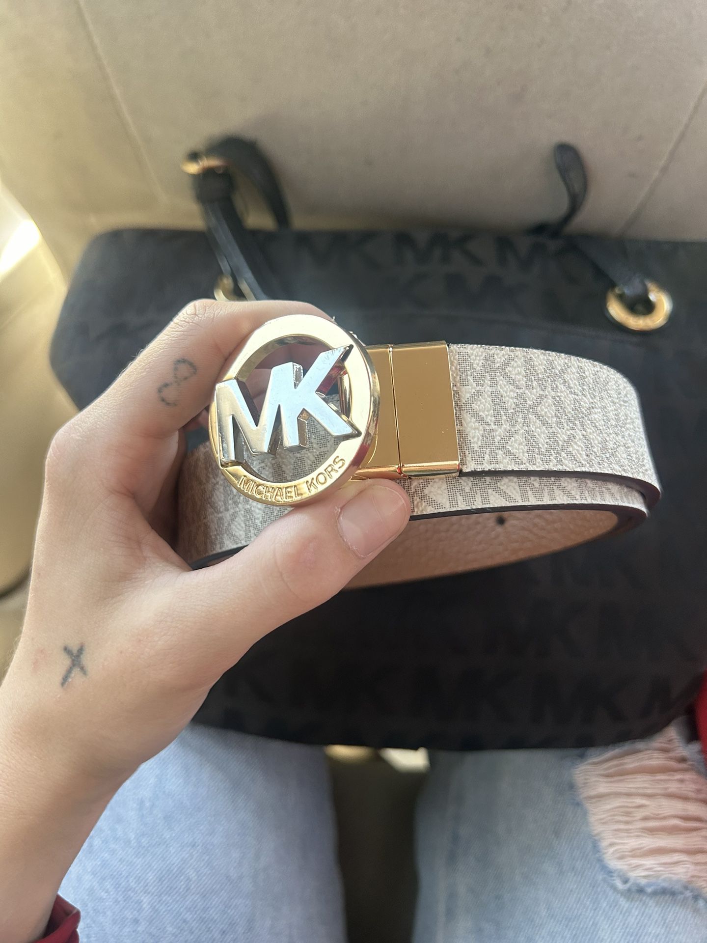 MK men’s belt 
