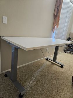 Adjustable Work Desk Large