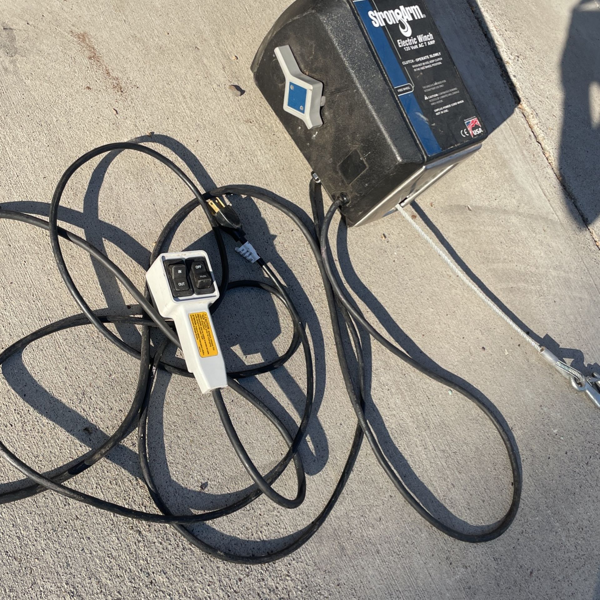 StrongArm Brand Electric Winch: 120 Volt AC By 7 AMP