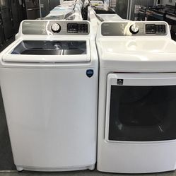 New Scratch And Dent Midea Washer And Dryer Set. 1 Year Warranty 