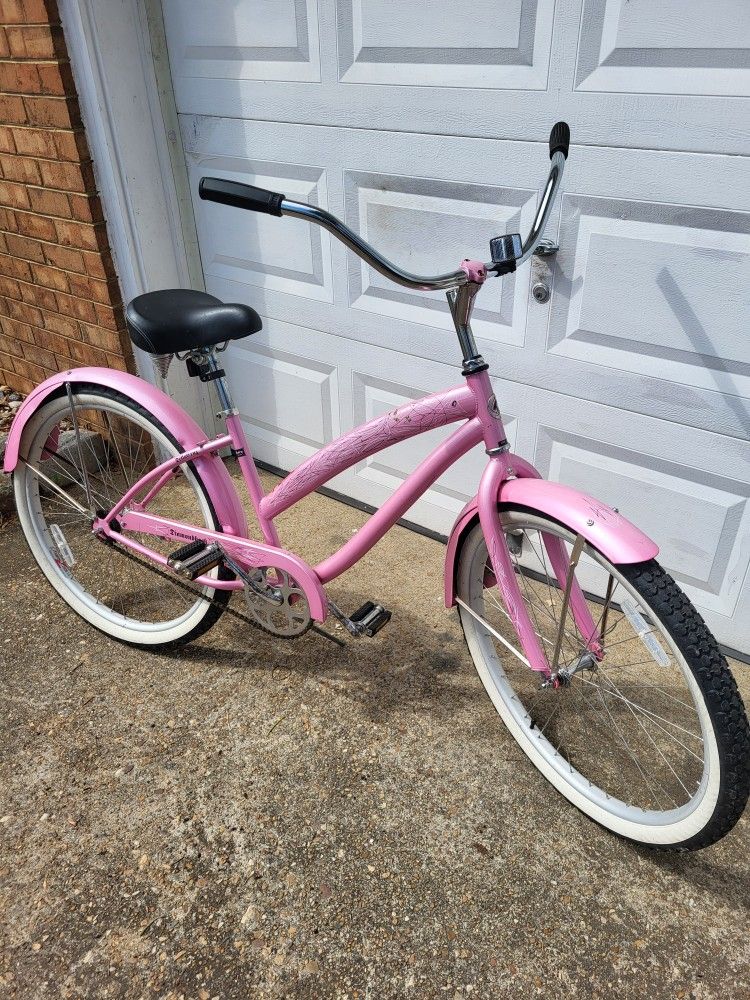 Women's Diamondback Della Cruz Beach Cruiser 26"