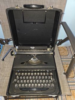 Royal Quiet Vintage Portable Typewriter with Case