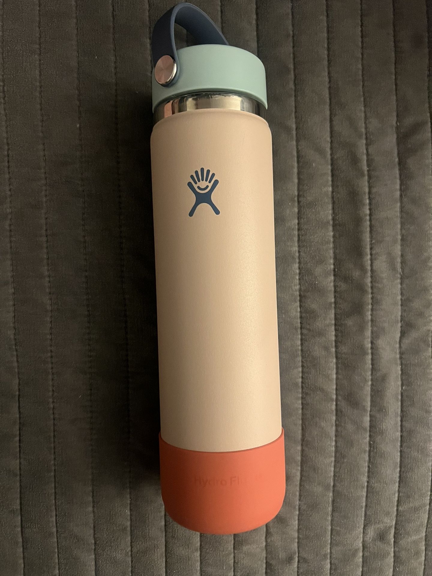 HYDRO FLASK