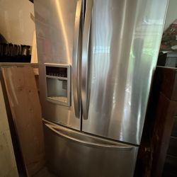 LG Refrigerator 