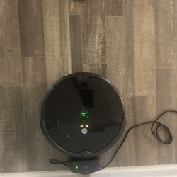 Roomba Vacuum 
