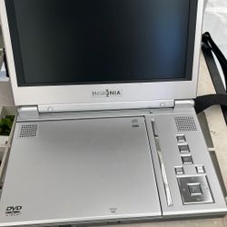 Insignia DVD player portable
