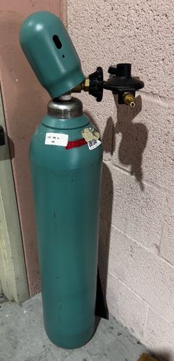 Hellium tank 80cf with valve