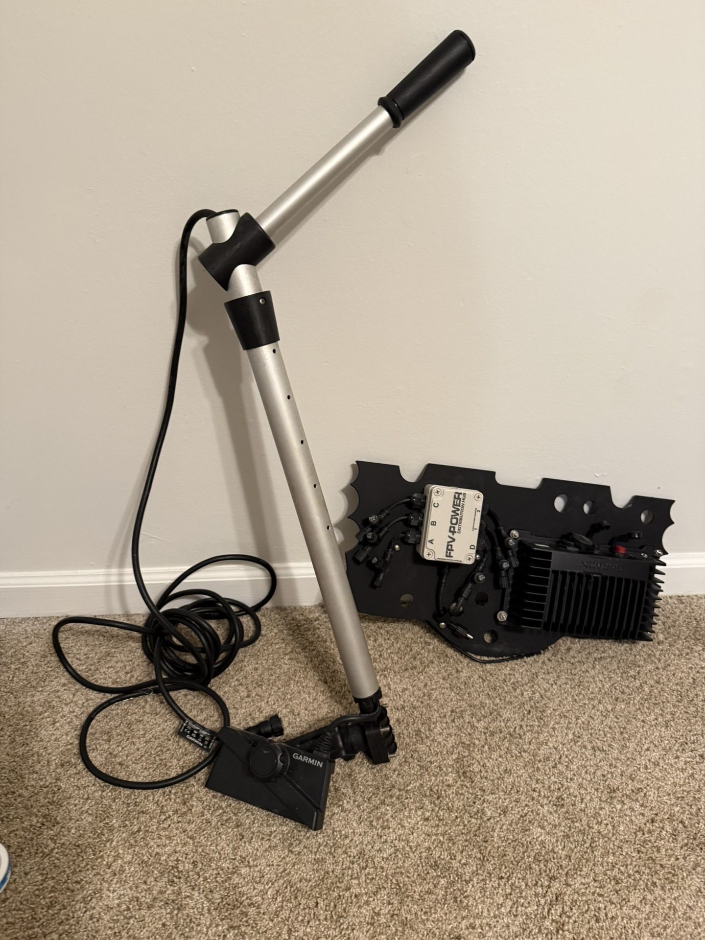 Garmin GLS 10 Live Scope Bundle